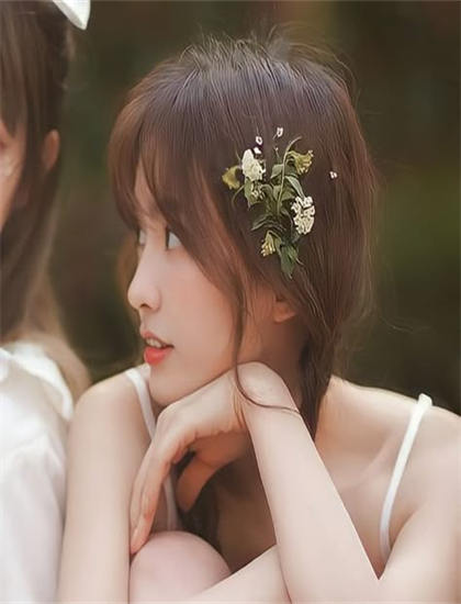 无删减版：《艾拉的青春日志2.0 第一季》情感线解析：爱情、友情、亲情探讨